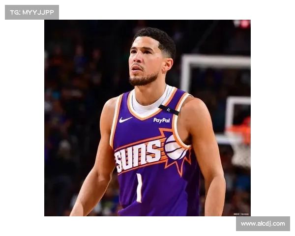 德文·布克父亲曾是NBA球员对其篮球生涯的深远影响